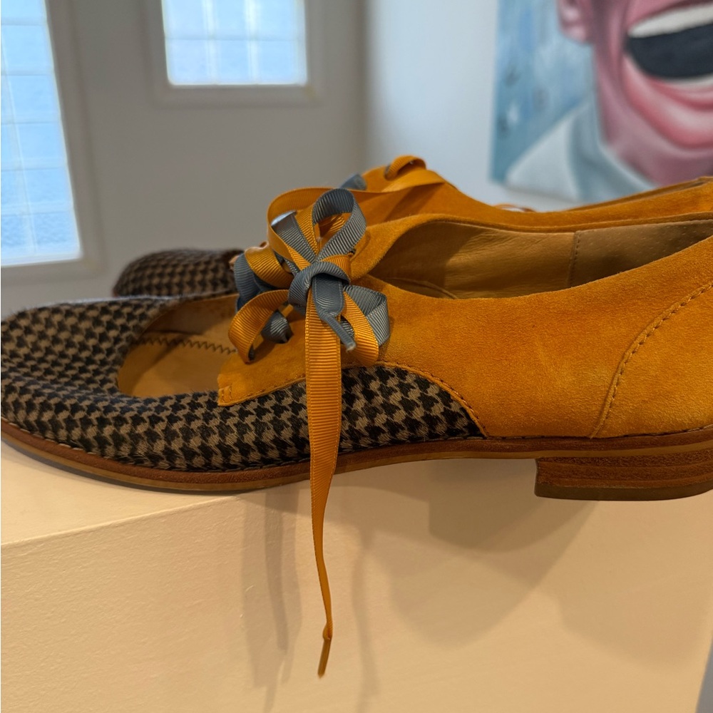 Pilcro and the Letterpress Mustard and Black Flats